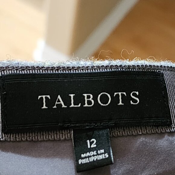 Talbots Gray Herringbone 48% Wool Blend Scalloped Pencil Skirt - Picture 3 of 4